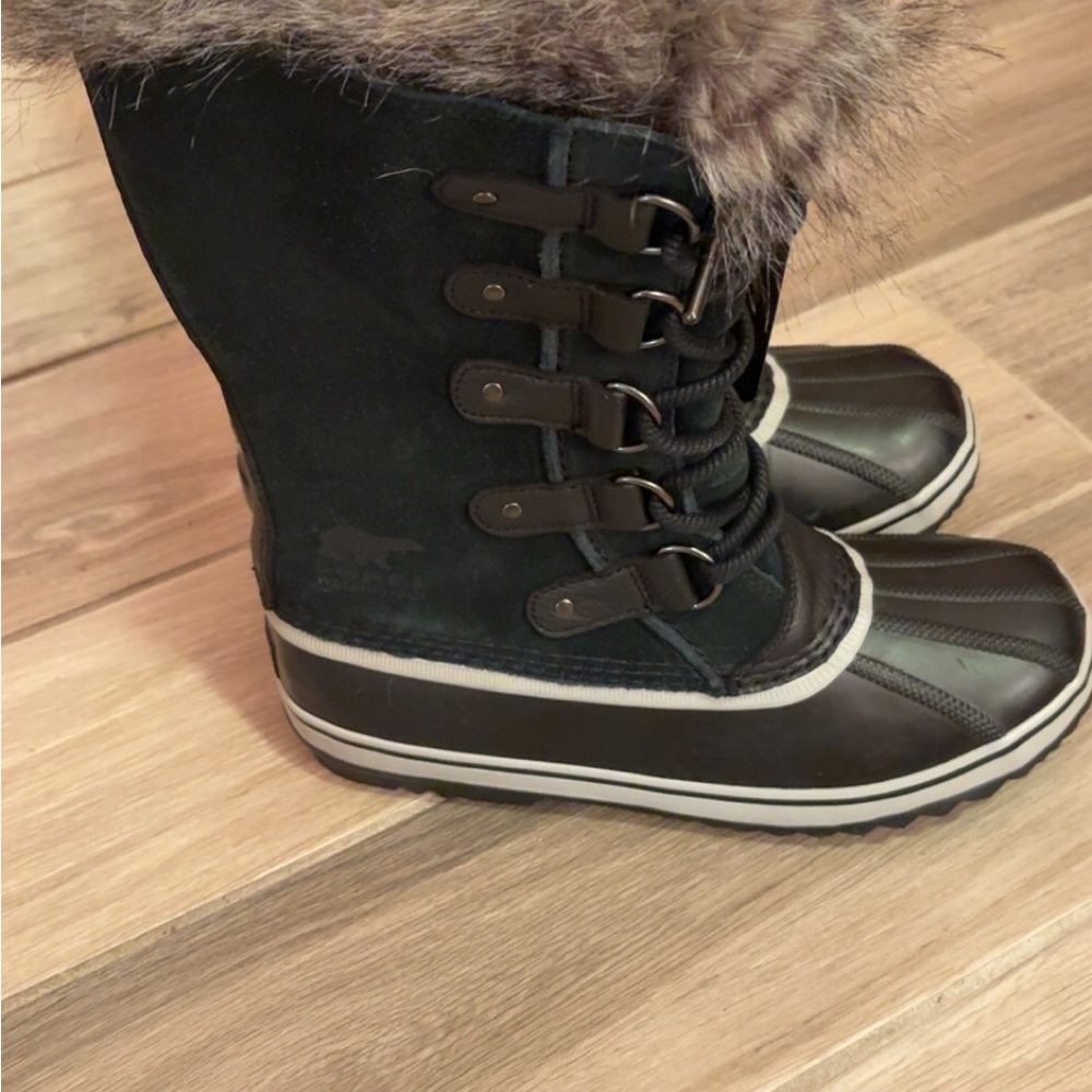 Sorel Black Winter Boots Brand New